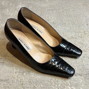 MANOLO BLAHNIK black leather heels (luxury Italian designer heels) size 8.5